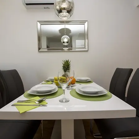 Apartment With Wifi Stobrec, - 19767 Split