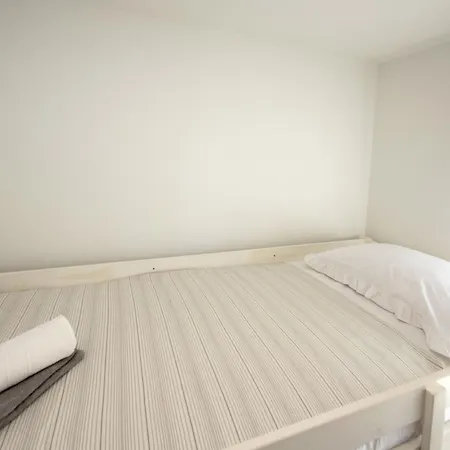 With Wifi Stobrec, - 19767